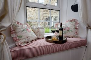 gorgeous low cottage reeth 4.jpg